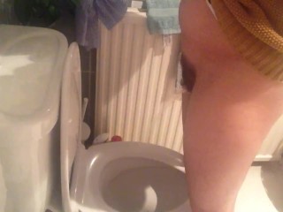 Ftm Hairy Pussy Stands To Pee
